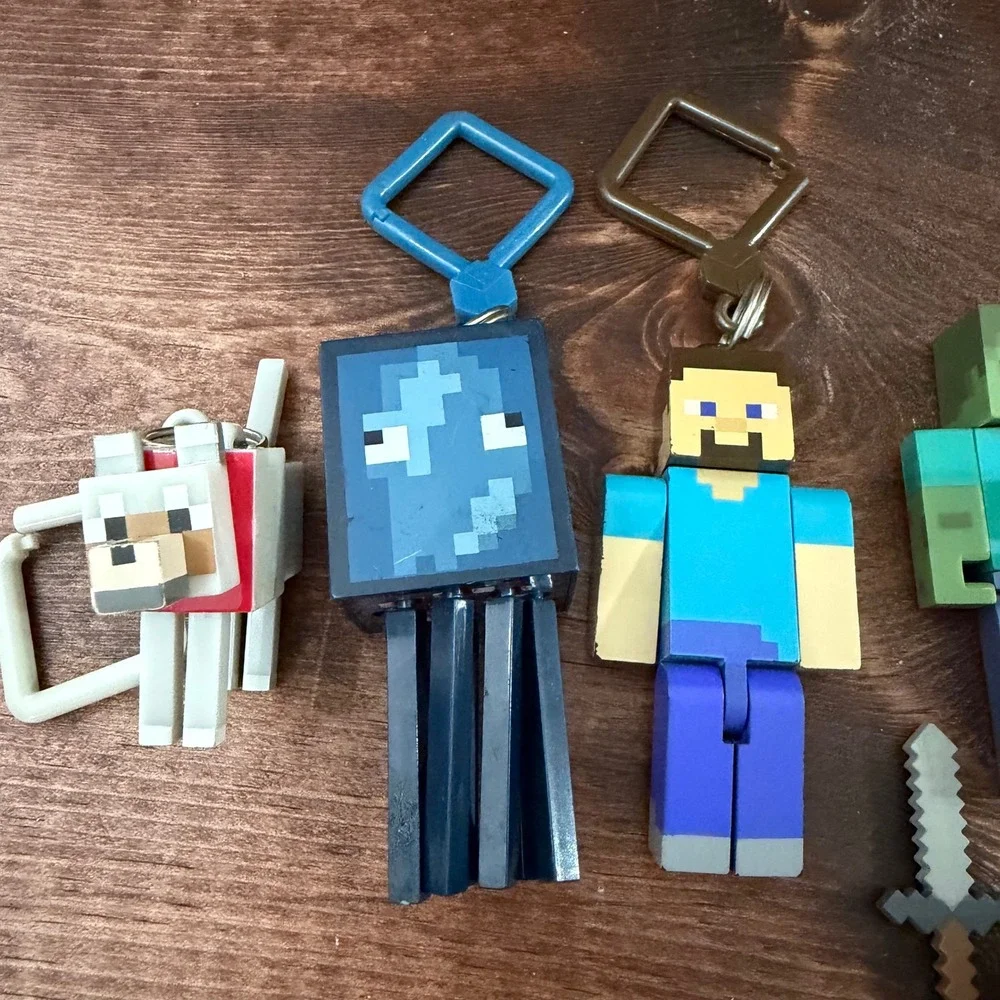 Minecraft Figure Lot Steve Zombie Squid Wolf Ore Block Keychains 8pc Set